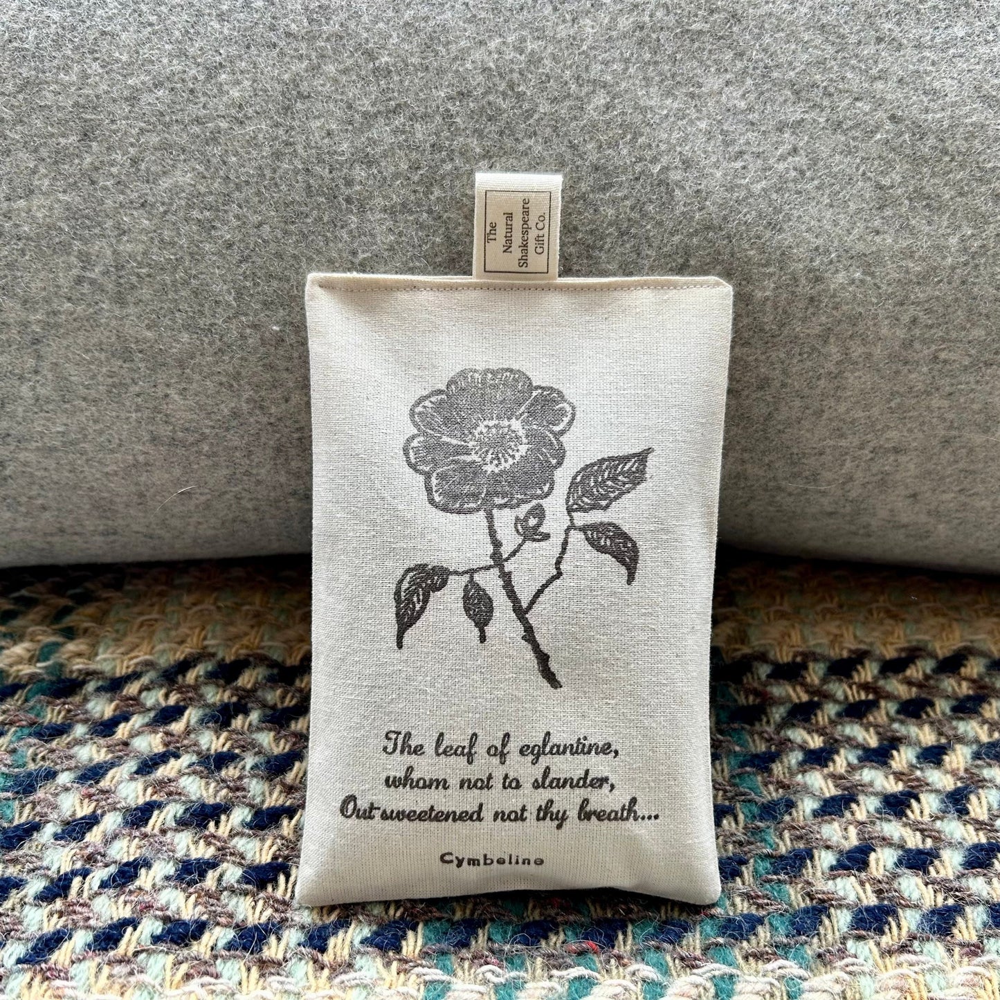 Lavender Hanging Bag: Eglantine